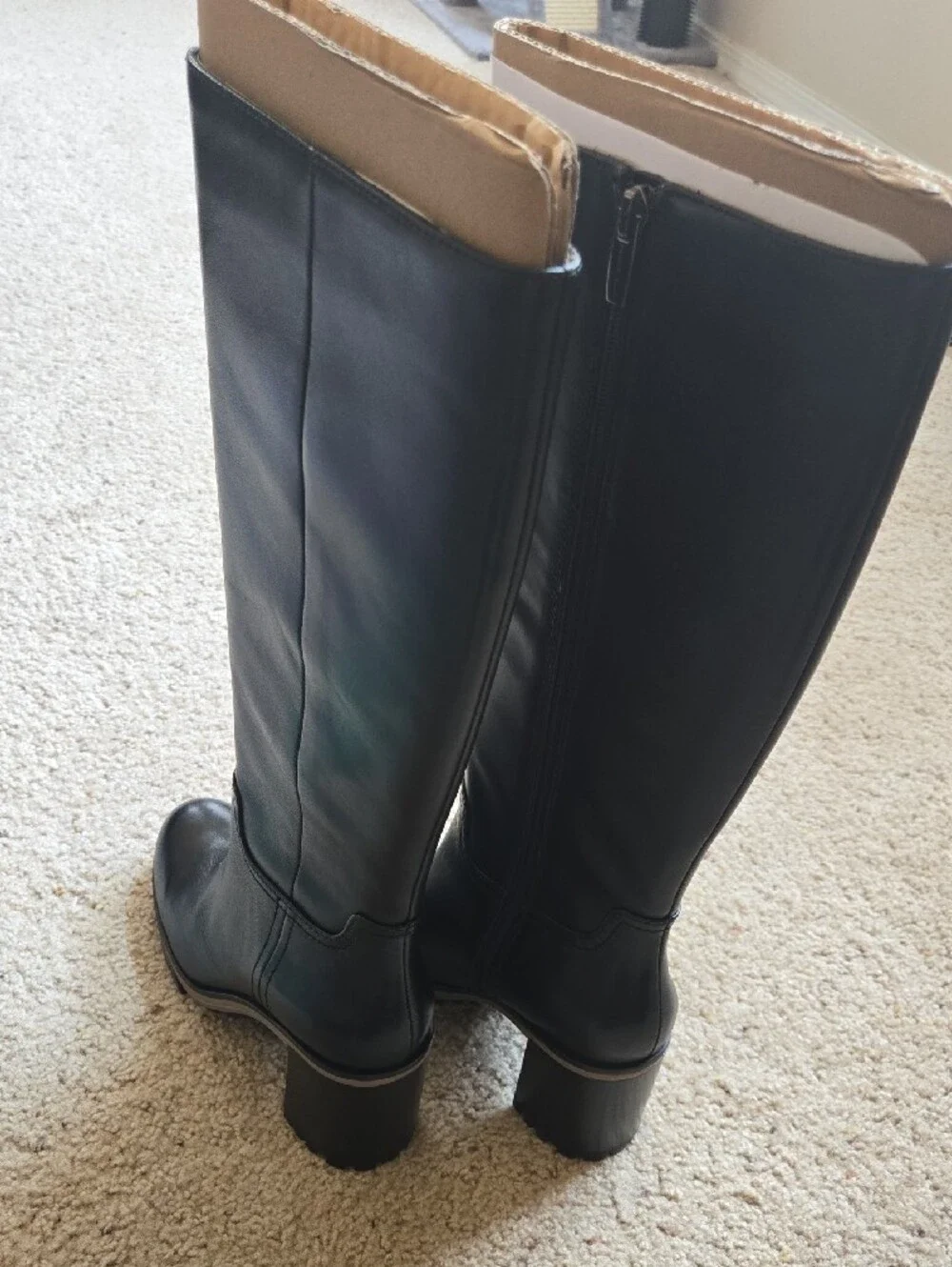 Vince Camuto brand new